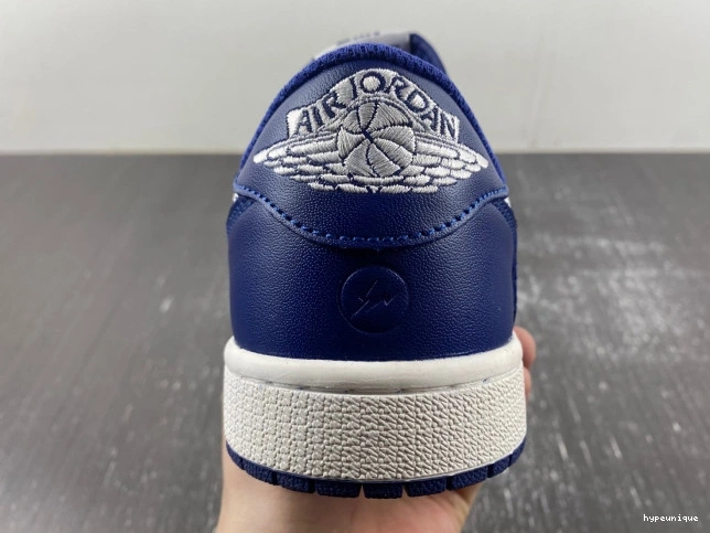 HYPE X CUSTOM DM7890-101 SCOTT AIR JORDAN 1 OFF-WHITE TRAVIS X 0811